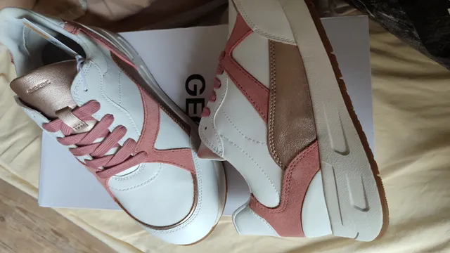 Belle paire de sneakers Geox