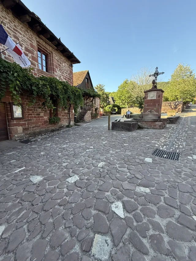 Collonges-la-Rouge