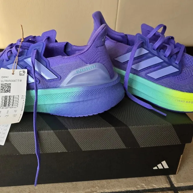 Chaussures de courses Adidas