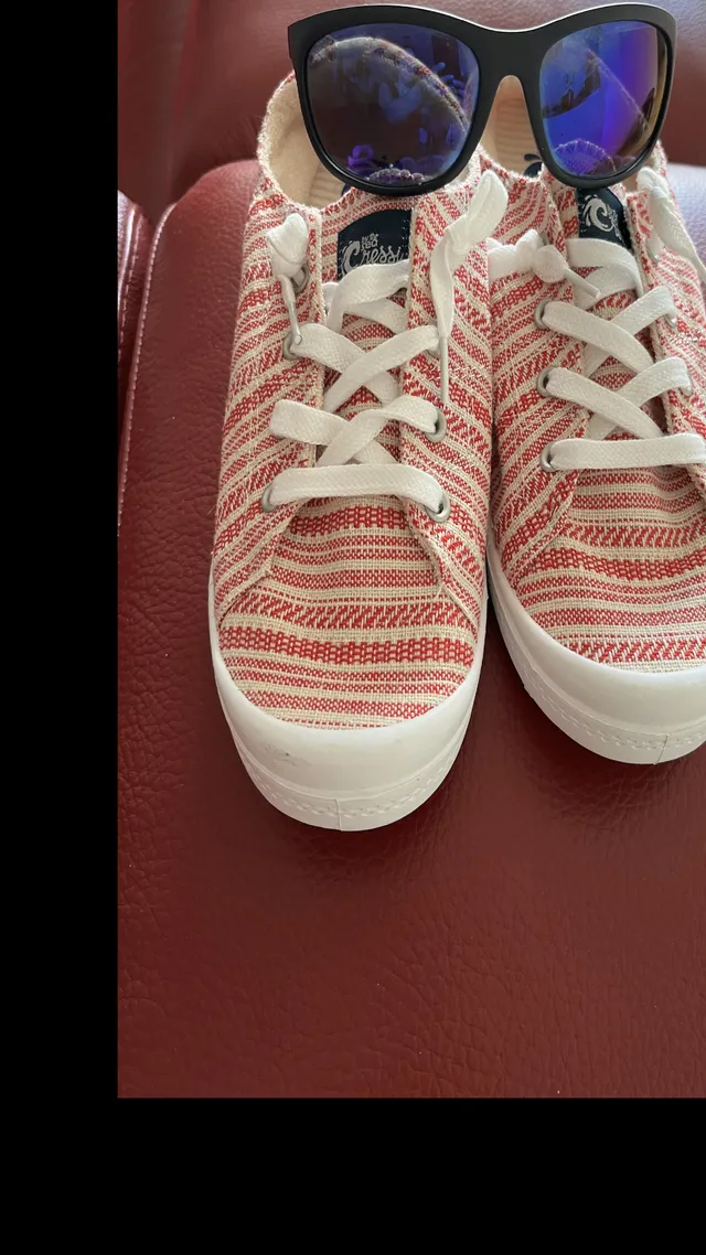 Chaussures et lunettes de sport