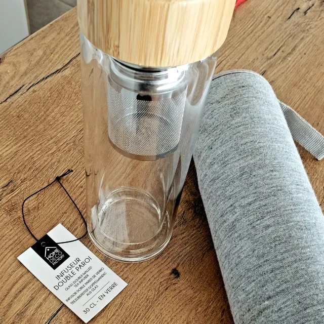 Pour une pause thé ou tisane à tout moment de la journée, merci Lily Cook 🥰🍵