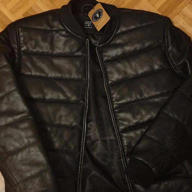 Veste cuir LOKI by le temps des Cerises complètement Loca