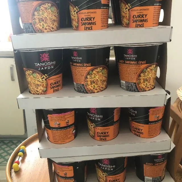 TANOSHI/Nouilles saveur curry épicé/Vente Bjorg