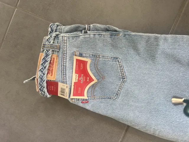 Jean levis