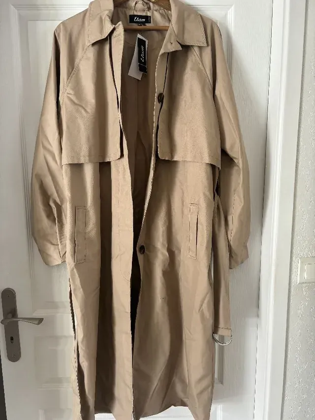 Trench beige de chez ÉTAM :)