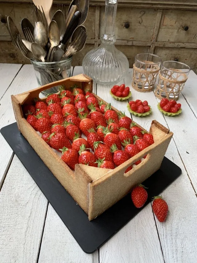 J'adore pâtisser : gâteau cagette aux fraises