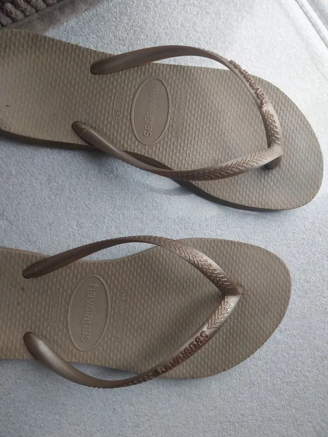 Mais tong havaianas