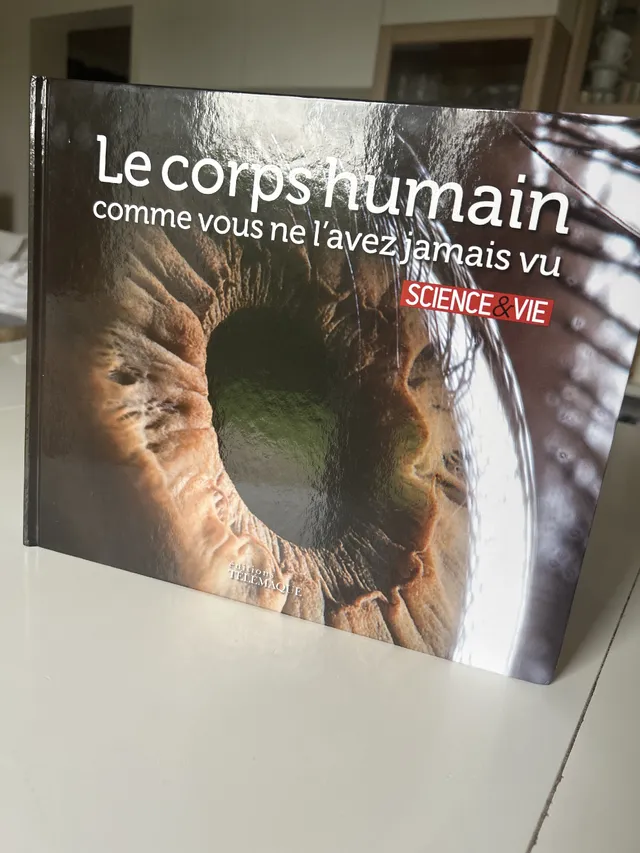 LIRE ET DECOUVRIR