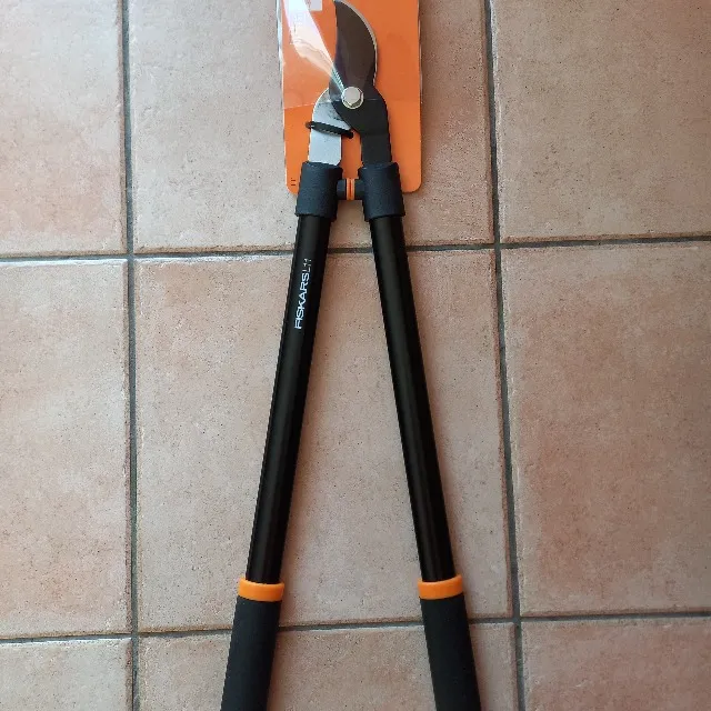 Coupe branches fiskars