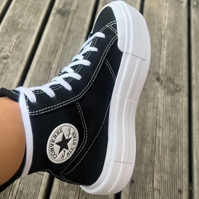 Les blanches les noires ou les deux ??