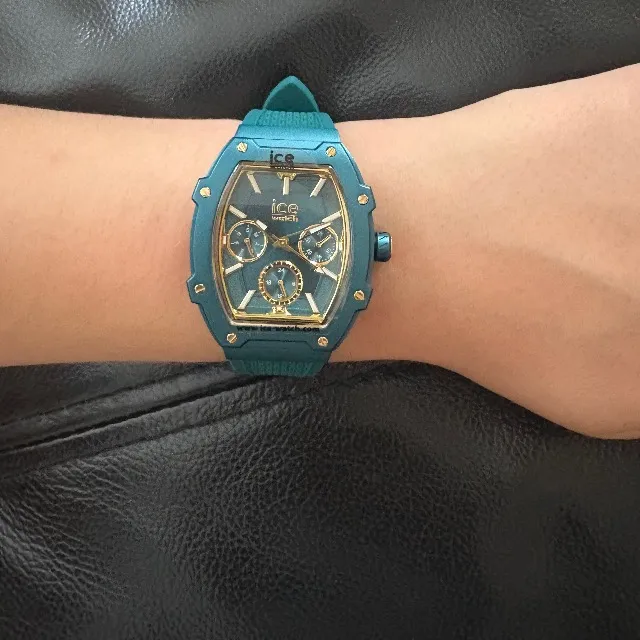 Montre ici swatch