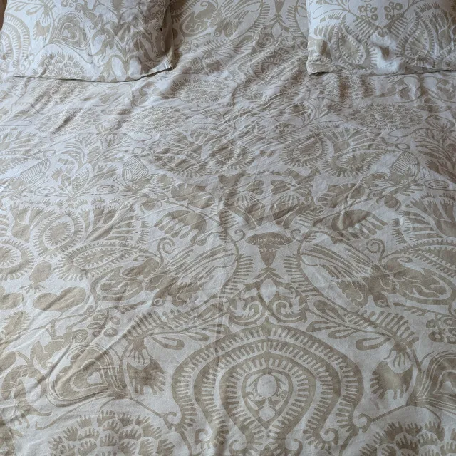 Magnifique parure en satin de Coton Christian Lacroix