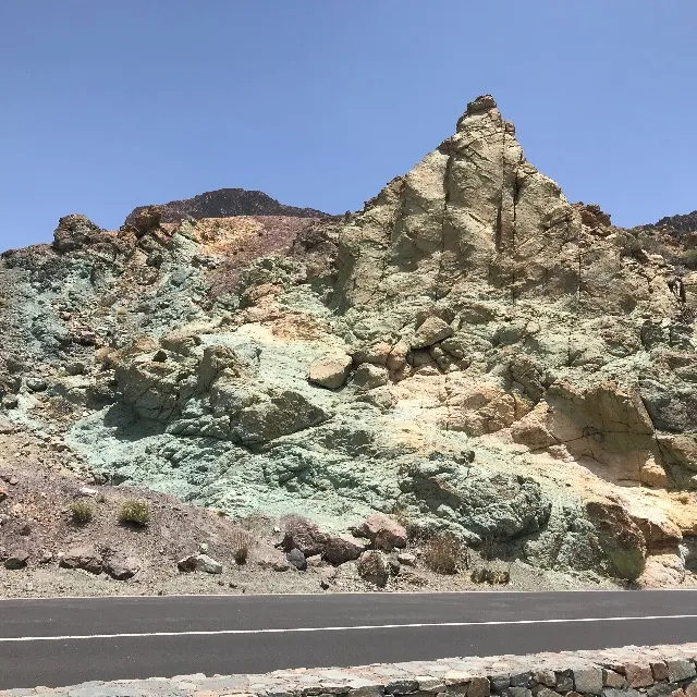 LANZAROTE l’île aux 300 volcans
