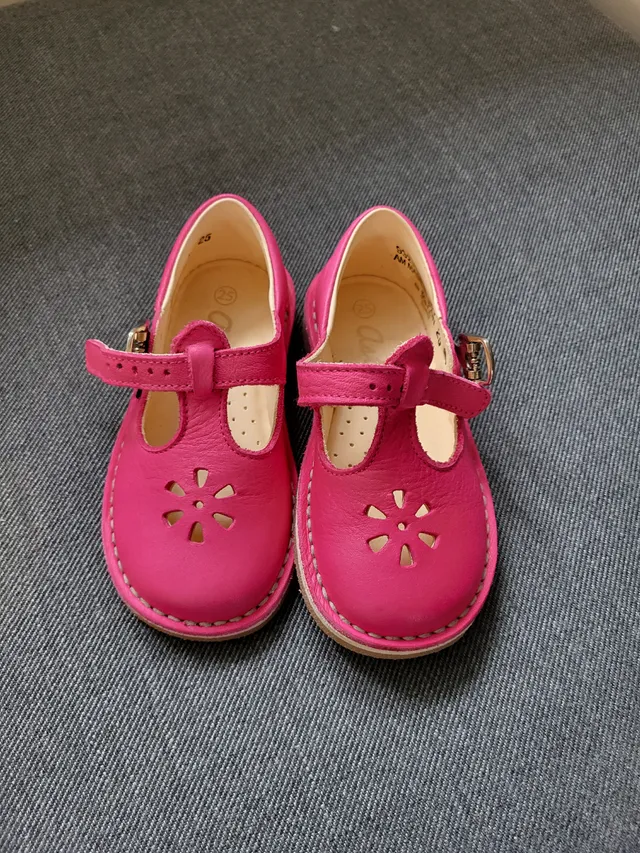 Chaussures petite fille