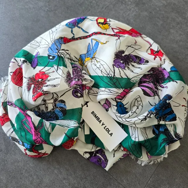 Foulard printanier 🦋🐜🐝🦟