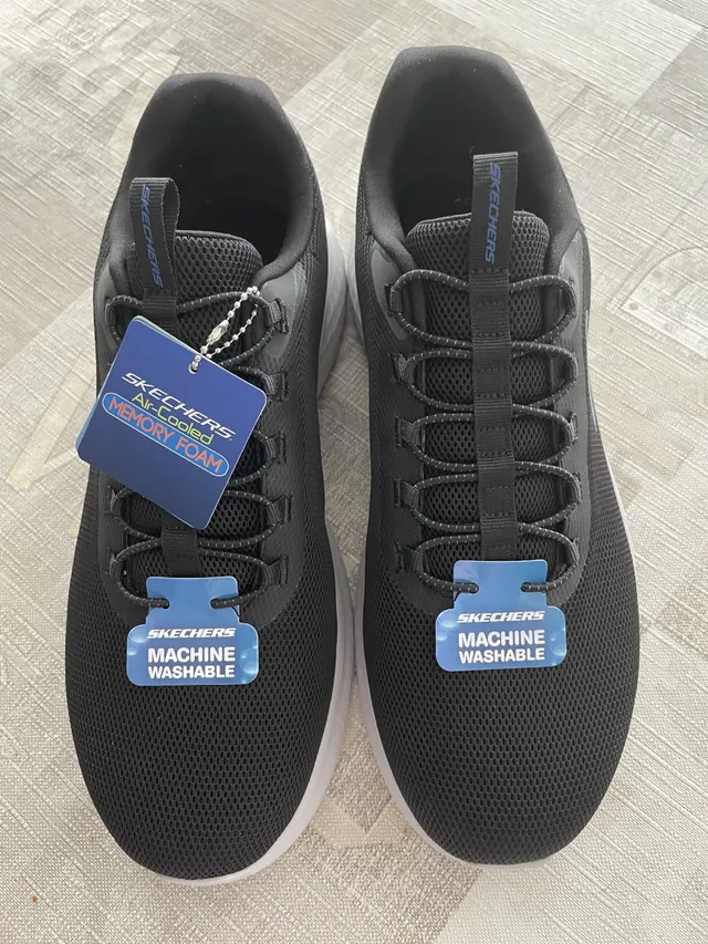 Skechers