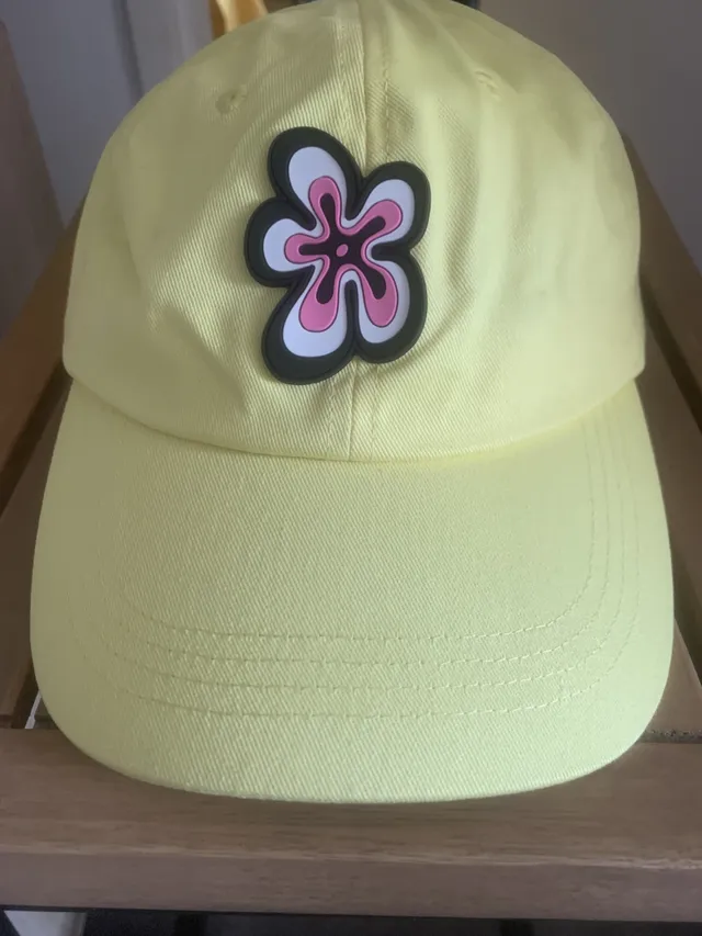 Casquette et sandales Camper