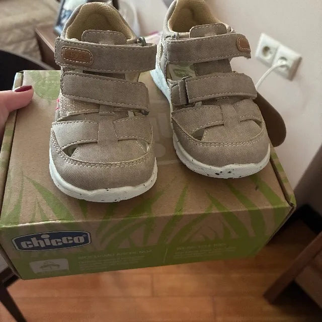 Sandales bébé super pratiques !