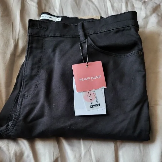 Pantalon Naf Naf noir reçu