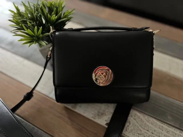 Une petite pépite ce petit sac tommy #tommyhilfilger