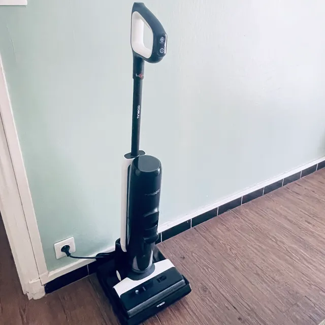 Aspirateur laveur Tineco