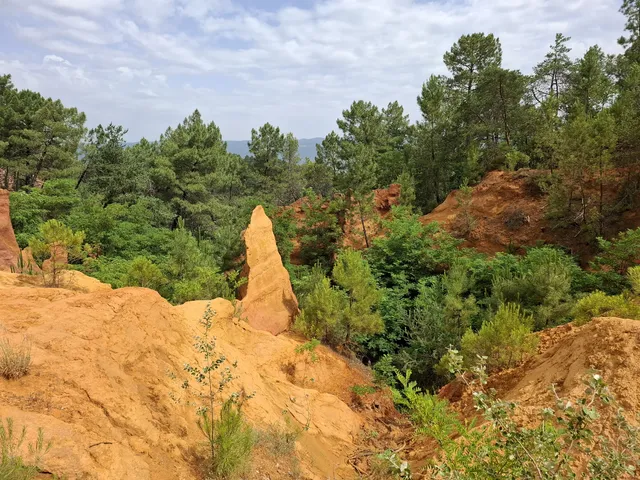Roussillon et ses palettes de couleurs