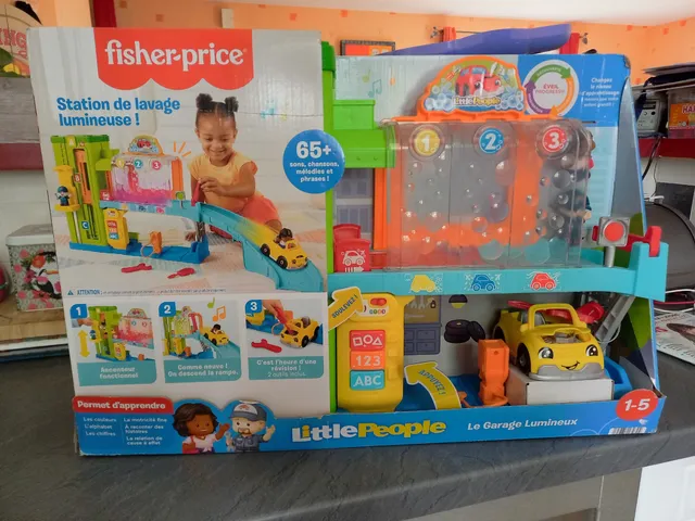 Garage little people commande spring camp