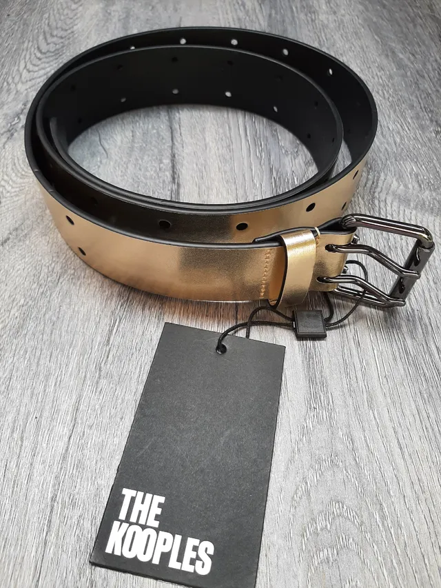 bob de pluie léopard et  ceinture taille unique en cuir doré Kooples pour cet hiver