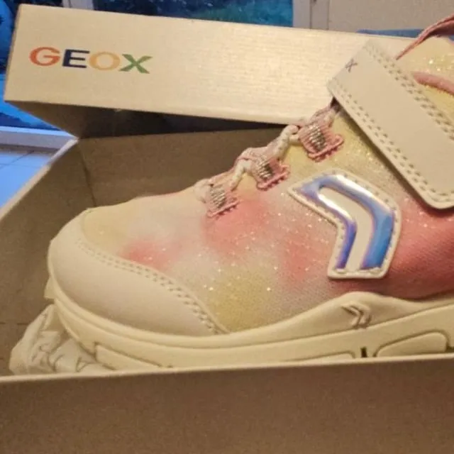 De belles Geox pour une princesse