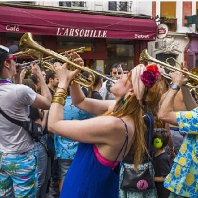 Un moment rare de partage & de fraternité ou on vient passer un bon moment quelque soit son origine, son statut social, un vrai brassage ;)