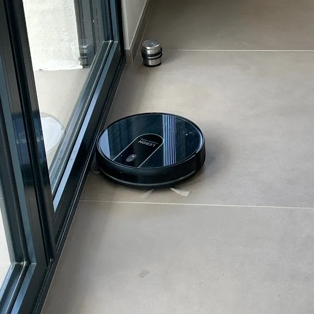 Robot aspirateur Lebon
