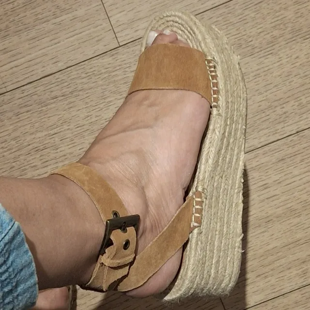 Sandales