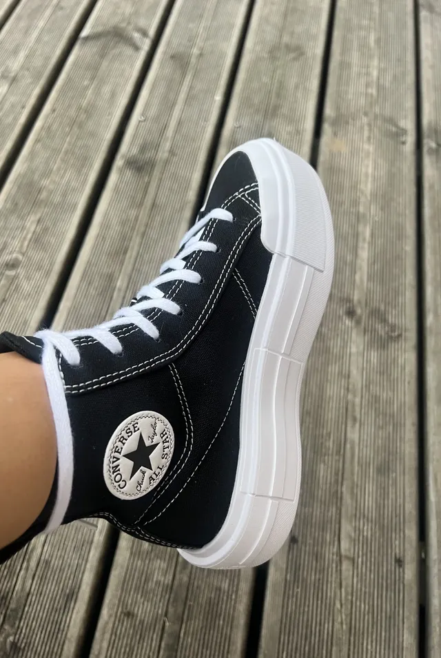 Les blanches les noires ou les deux ??