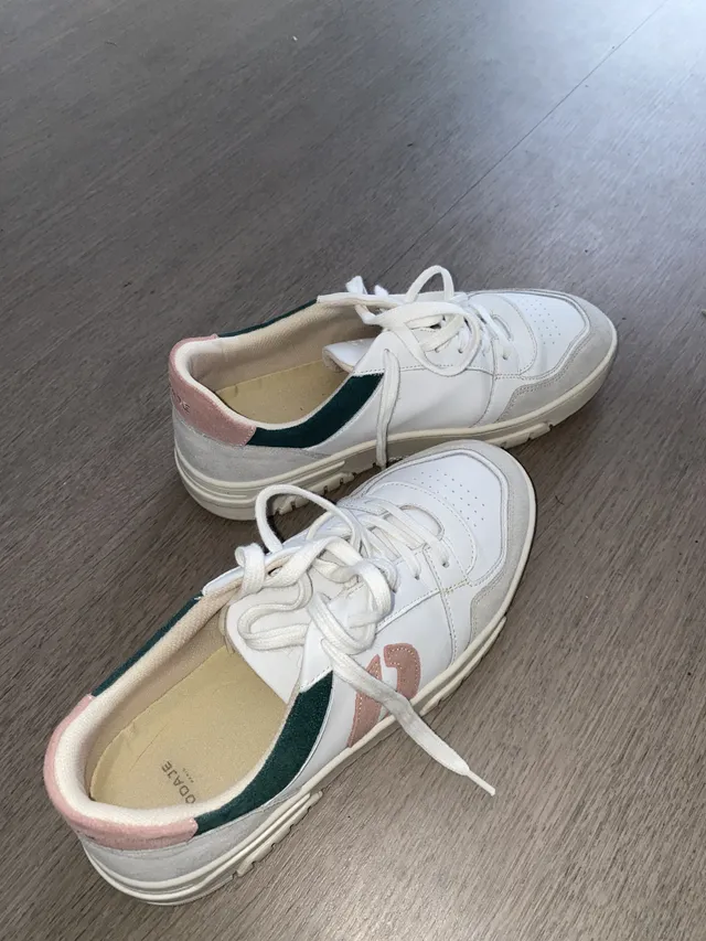 Nouvelles chaussures Odaje