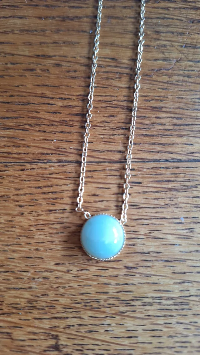 Petit collier pour l'été