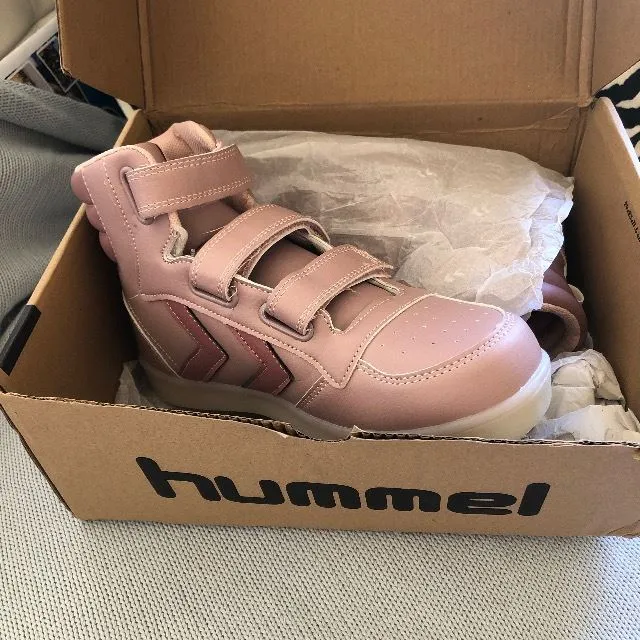 Baskets pour la rentrée … Ma fille est ravie