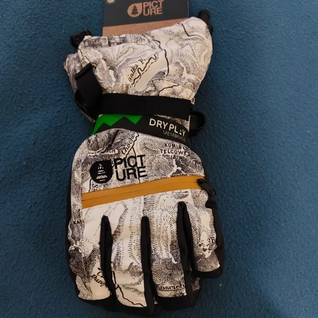 ma marque Auvergnate que j'adore....Cocorico-Prête pour la saison prochaine de ski