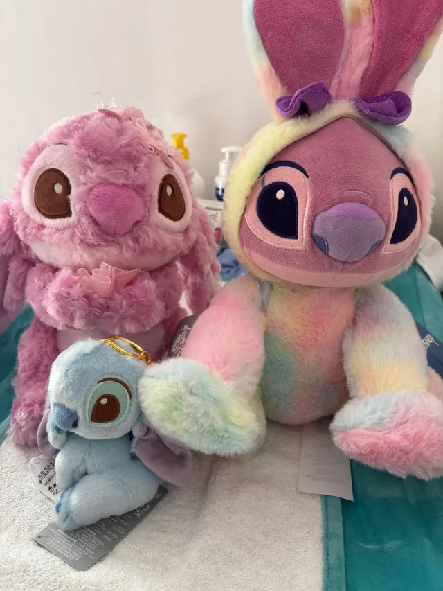Un lapin, un œuf et des étoiles plein les yeux