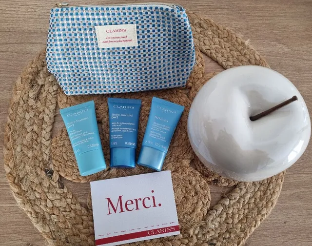 Trousse et produits Clarins au top !