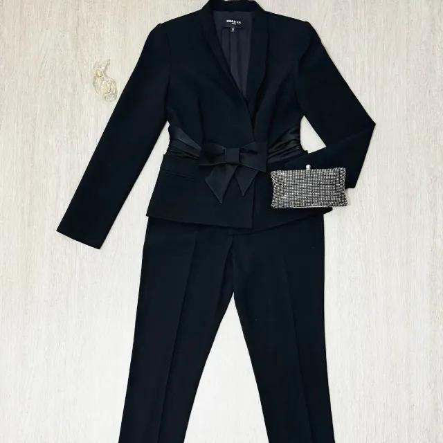 Superbe tailleur Paule Ka