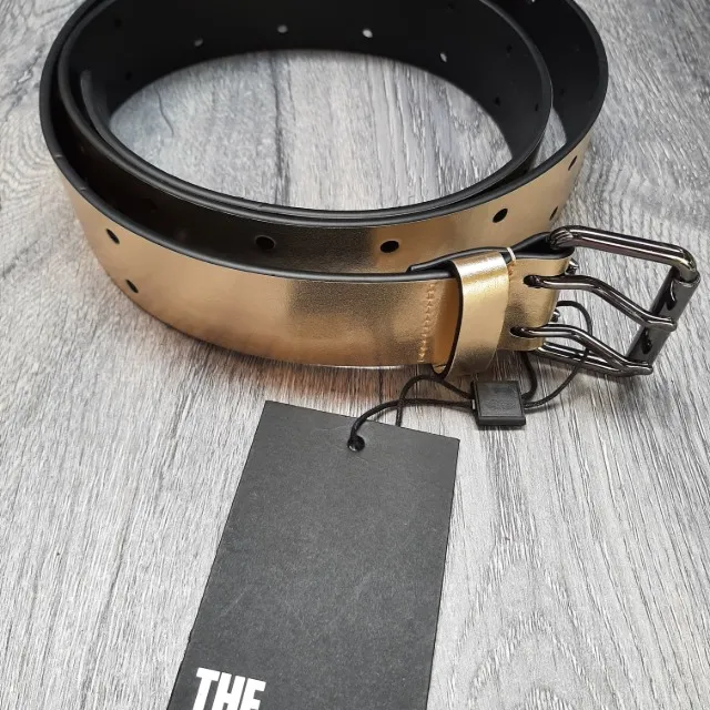 bob de pluie léopard et  ceinture taille unique en cuir doré Kooples pour cet hiver
