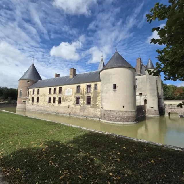 Le Château de Chamerolles : une pépite historique et olfactive !