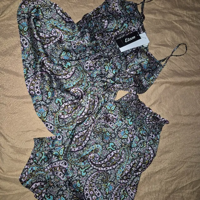 Un magnifique Pyjama short etam j'ai trop aimé