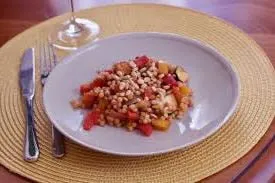 Fregula sarde à la pulpe de tomates datterini et au crabe