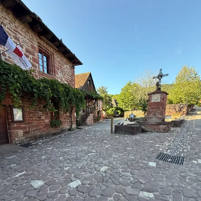 Collonges-la-Rouge