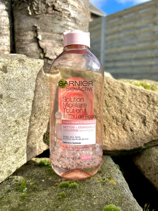 Eau micellaire Garnier à l’eau de rose