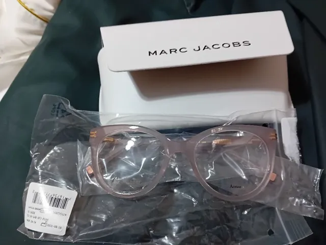 MARC JACOBS