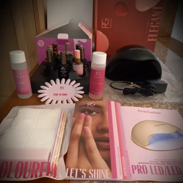 PinkGellac kit complet semi-permanent premium , j'adore !