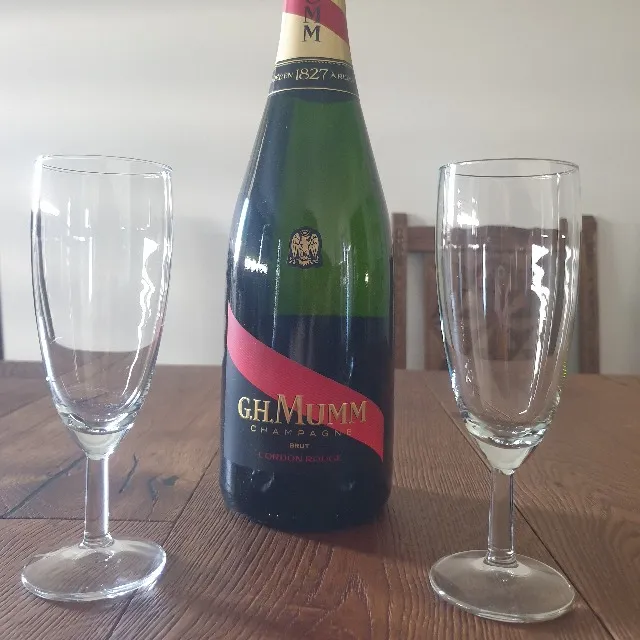 Champagne pour célébrer