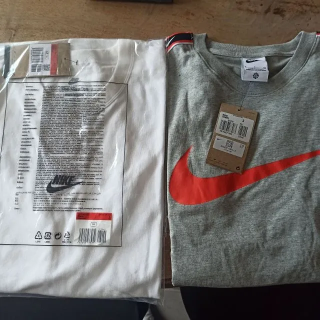 2 T. shirts nike pour mes garçons !